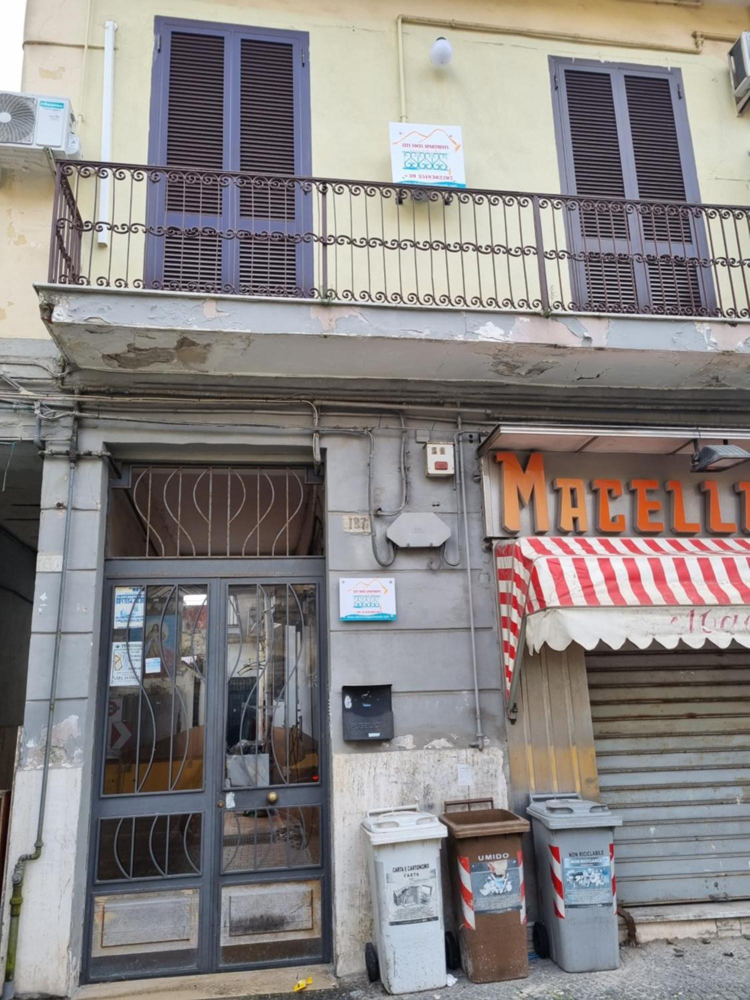 City Focus Apartment2 Napoli Esterno foto