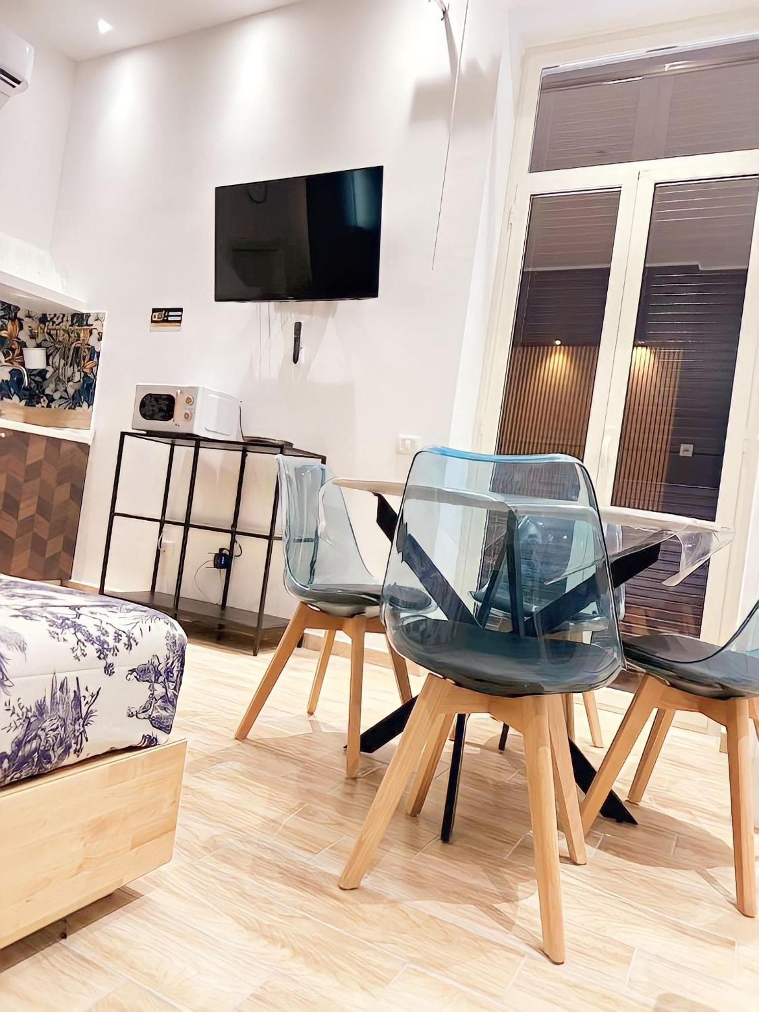 City Focus Apartment2 Napoli Esterno foto